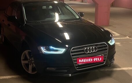 Audi A4, 2012 год, 1 300 000 рублей, 4 фотография