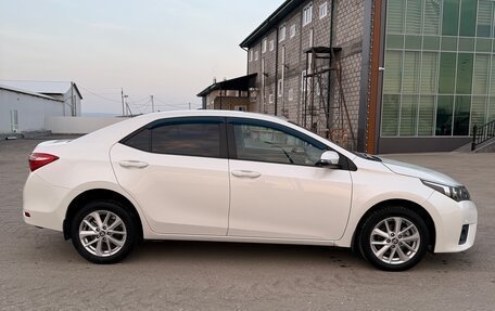 Toyota Corolla, 2013 год, 1 330 000 рублей, 4 фотография