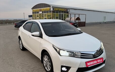 Toyota Corolla, 2013 год, 1 330 000 рублей, 2 фотография