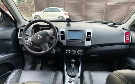 Mitsubishi Outlander III рестайлинг 3, 2007 год, 1 250 000 рублей, 24 фотография