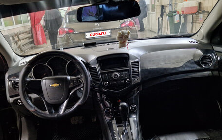 Chevrolet Cruze II, 2010 год, 710 000 рублей, 13 фотография