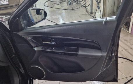 Chevrolet Cruze II, 2010 год, 710 000 рублей, 8 фотография