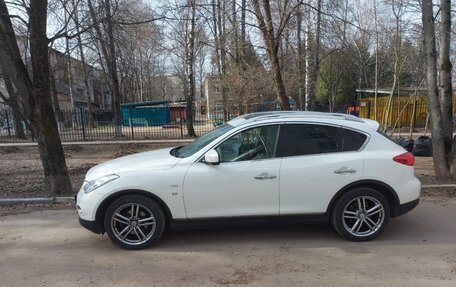 Infiniti QX50 I рестайлинг, 2014 год, 1 000 000 рублей, 6 фотография