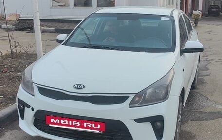 KIA Rio IV, 2020 год, 860 000 рублей, 2 фотография