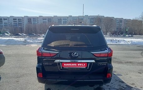 Lexus LX III, 2018 год, 8 900 000 рублей, 6 фотография