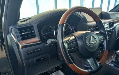 Lexus LX III, 2018 год, 8 900 000 рублей, 24 фотография