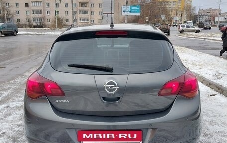 Opel Astra J, 2011 год, 650 000 рублей, 24 фотография