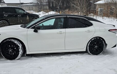 Toyota Camry, 2018 год, 2 495 000 рублей, 4 фотография
