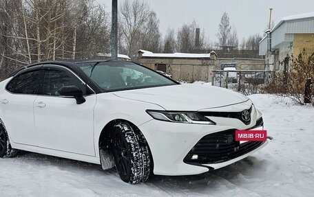 Toyota Camry, 2018 год, 2 495 000 рублей, 9 фотография