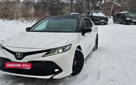 Toyota Camry, 2018 год, 2 495 000 рублей, 2 фотография