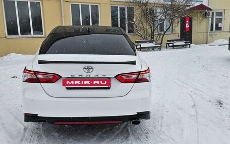 Toyota Camry, 2018 год, 2 495 000 рублей, 6 фотография