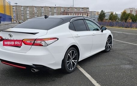 Toyota Camry, 2018 год, 2 495 000 рублей, 37 фотография