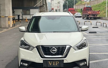 Nissan Kicks I, 2021 год, 1 250 000 рублей, 2 фотография