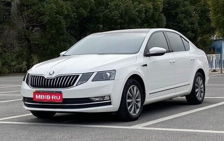 Skoda Octavia, 2021 год, 1 350 000 рублей, 1 фотография