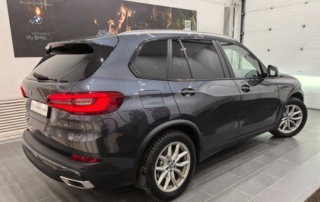 BMW X5, 2018 год, 6 595 000 рублей, 3 фотография