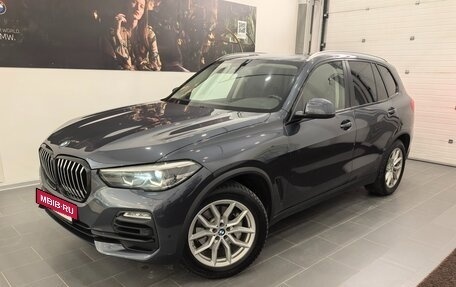 BMW X5, 2018 год, 6 595 000 рублей, 2 фотография