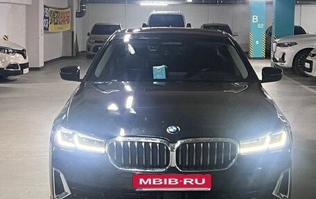 BMW 5 серия, 2022 год, 3 045 000 рублей, 2 фотография