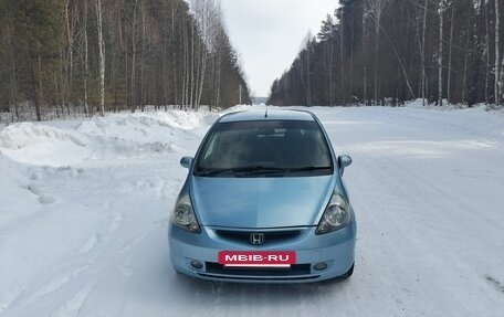 Honda Fit III, 2002 год, 520 000 рублей, 11 фотография