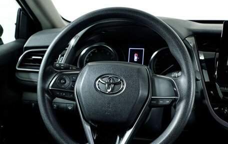 Toyota Camry, 2021 год, 2 898 000 рублей, 15 фотография