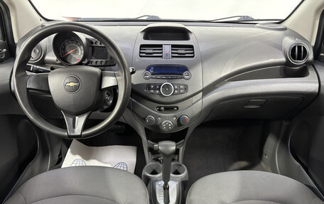 Chevrolet Spark III, 2012 год, 555 000 рублей, 10 фотография