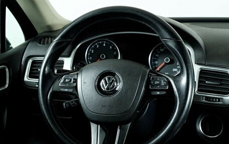 Volkswagen Touareg III, 2015 год, 2 698 000 рублей, 16 фотография