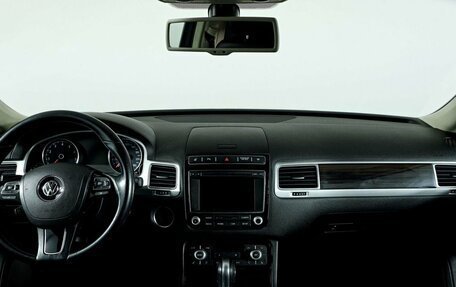 Volkswagen Touareg III, 2015 год, 2 698 000 рублей, 15 фотография