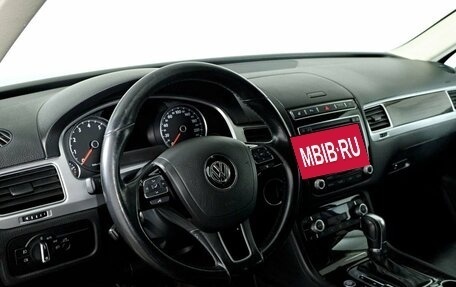 Volkswagen Touareg III, 2015 год, 2 698 000 рублей, 14 фотография