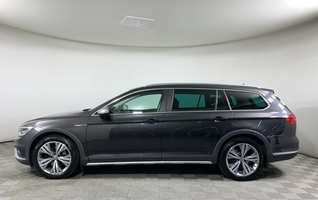 Volkswagen Passat B8 рестайлинг, 2018 год, 3 190 000 рублей, 8 фотография