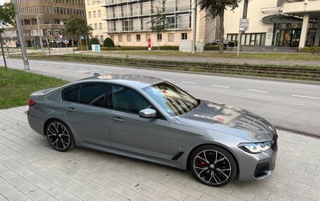 BMW 5 серия, 2021 год, 4 800 000 рублей, 3 фотография