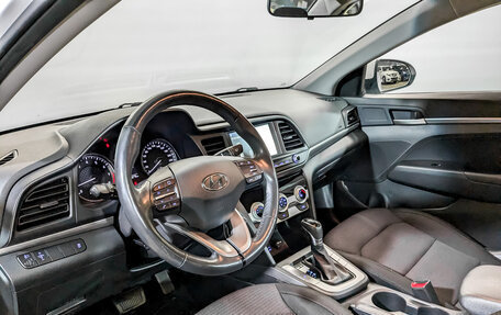 Hyundai Elantra VI рестайлинг, 2019 год, 1 800 000 рублей, 16 фотография