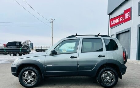 Chevrolet Niva I рестайлинг, 2016 год, 909 000 рублей, 3 фотография