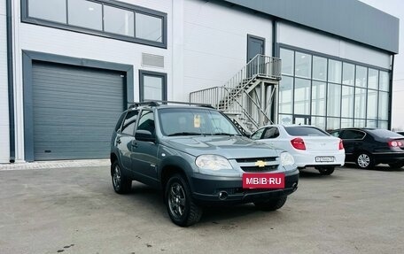 Chevrolet Niva I рестайлинг, 2016 год, 909 000 рублей, 8 фотография