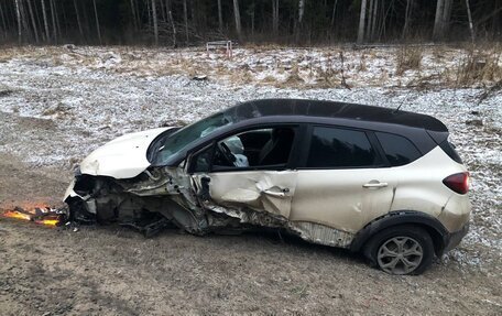 Renault Kaptur I рестайлинг, 2017 год, 950 000 рублей, 4 фотография