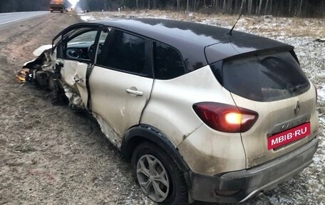 Renault Kaptur I рестайлинг, 2017 год, 950 000 рублей, 3 фотография