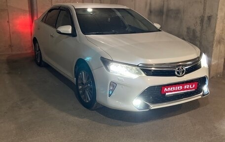 Toyota Camry, 2017 год, 2 550 000 рублей, 3 фотография