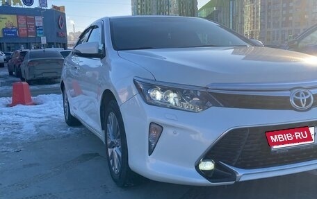 Toyota Camry, 2017 год, 2 550 000 рублей, 15 фотография