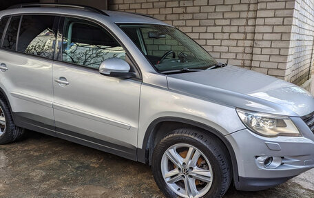 Volkswagen Tiguan I, 2010 год, 1 000 000 рублей, 3 фотография