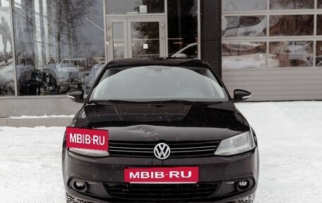 Volkswagen Jetta VI, 2011 год, 950 000 рублей, 2 фотография