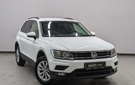 Volkswagen Tiguan II, 2017 год, 2 040 000 рублей, 3 фотография