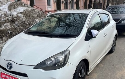 Toyota Aqua I, 2013 год, 705 000 рублей, 1 фотография