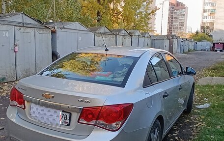 Chevrolet Cruze II, 2011 год, 550 000 рублей, 5 фотография