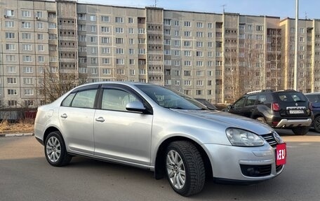 Volkswagen Jetta VI, 2008 год, 630 000 рублей, 4 фотография