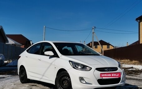 Hyundai Solaris II рестайлинг, 2011 год, 685 000 рублей, 2 фотография