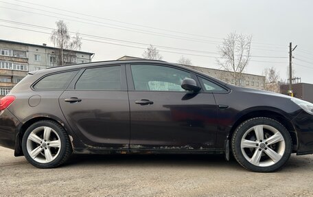 Opel Astra J, 2012 год, 700 000 рублей, 3 фотография