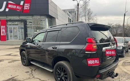 Toyota Land Cruiser Prado 150 рестайлинг 2, 2019 год, 4 675 000 рублей, 6 фотография