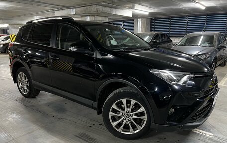 Toyota RAV4, 2017 год, 2 050 000 рублей, 3 фотография