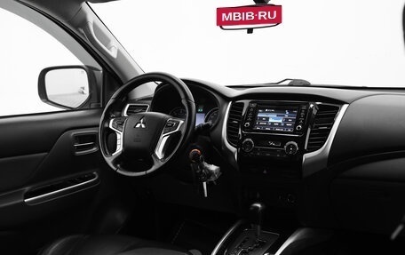 Mitsubishi L200 IV рестайлинг, 2018 год, 2 500 000 рублей, 16 фотография