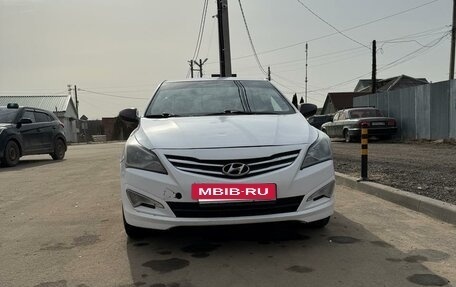 Hyundai Solaris II рестайлинг, 2015 год, 8 фотография
