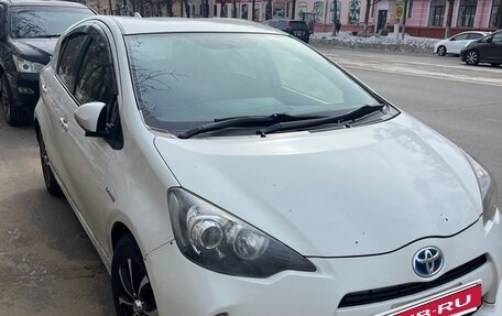 Toyota Aqua I, 2013 год, 705 000 рублей, 4 фотография