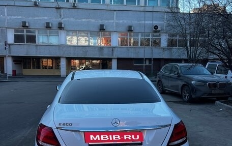 Mercedes-Benz E-Класс, 2016 год, 3 100 000 рублей, 4 фотография